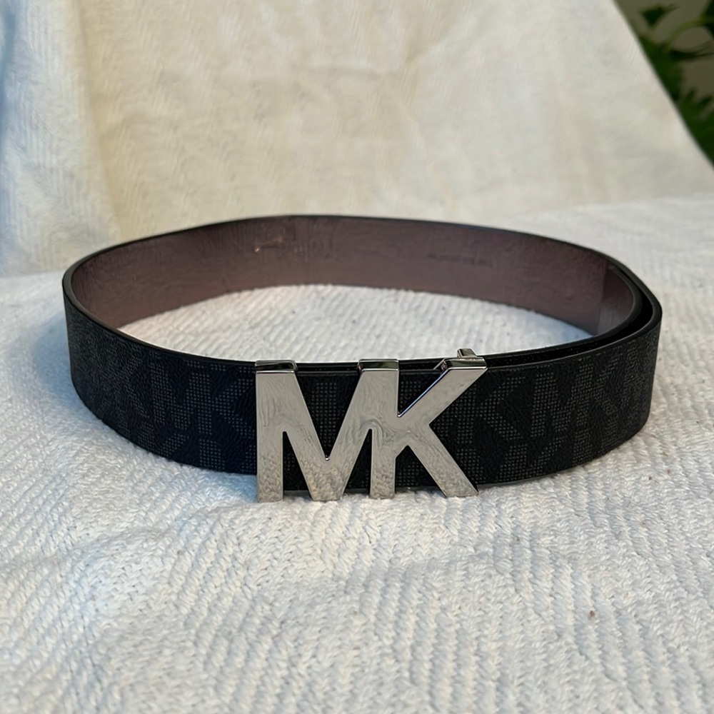 Michael Kors Logo Buckle Belt